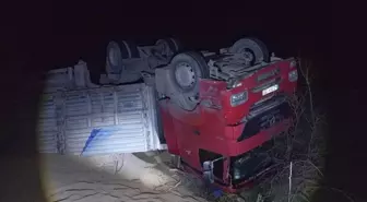 Bilecik'te devrilen çekicideki 3 kişi yaralandı