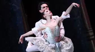 Çankaya'da 'Fındıkkıran' balesi, sanatseverlerle buluştu