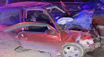 Çorum'da iki otomobilin çarpıştığı kazada 8 kişi yaralandı