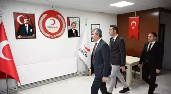 Edirne Valisi Sezer, Türk Kızılay Edirne Şubesini ziyaret etti