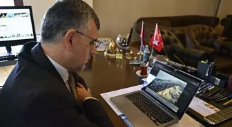 İstanbul İl Kültür ve Turizm Müdürü Hüseyin Keskin, AA'nın 'Yılın Kareleri' oylamasına katıldı