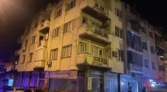 Manisa'da 4 katlı binada yangın