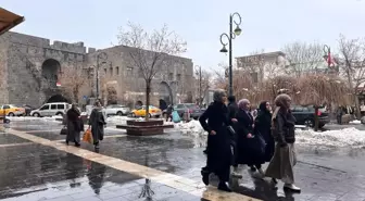 Suriye'de yaşananlar Diyarbakır'da nasıl yankılanıyor?