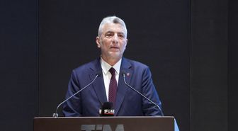 Bakan Bolat: Hedef 2030'a kadar mal ve hizmet ihracatı olarak 500 milyar dolara ulaşmak
