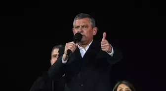 CHP Genel Başkanı Özel, partisinin Bağcılar'da düzenlenen mitingine katıldı