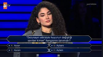 'Dolunayın etkisiyle huyunun değiştiği sanılan kimse' hangisinin tanımıdır?