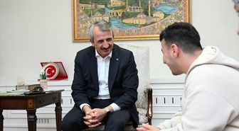 Edirne Valisi Sezer engelli gencin iş sevincini paylaştı