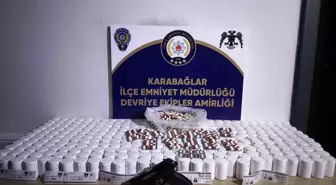 İzmir'de binlerce uyuşturucu hap ele geçirildi