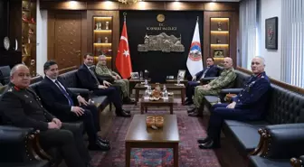 Kayseri Valisi Çiçek, Kara Kuvvetleri Komutanı Orgeneral Tokel ile Milli Savunma Bakan Yardımcısı Ayhan'ı ağırladı
