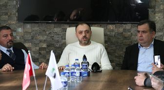 Sakaryaspor Başkanı Zengin, gazetecilerle bir araya geldi