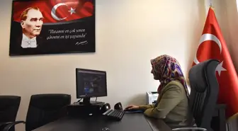 Van Denetimli Serbestlik Müdür Vekili Demirbaş, AA'nın 'Yılın Kareleri' oylamasına katıldı