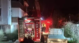 Yalova'da 6 katlı binanın çatısında çıkan yangın söndürüldü