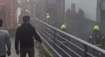 Balıkesir'de alışveriş merkezinde çıkan yangın söndürüldü