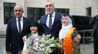 Çalışma ve Sosyal Güvenlik Bakanı Işıkhan, Ordu'da TOKİ kura çekilişinde konuştu Açıklaması