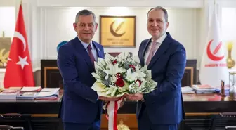 CHP Genel Başkanı Özel, Yeniden Refah Partisi Genel Başkanı Erbakan'ı ziyaret etti