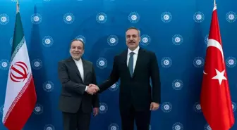 Dışişleri Bakanı Hakan Fidan, İranlı mevkidaşı Arakçi ile bir araya geldi