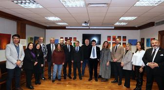 Gazeteciler, Londra'da buluştu
