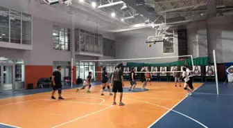 Gençler voleybol maçında buluştu