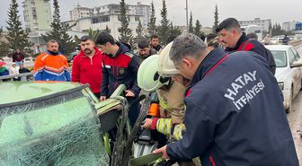 Hatay'da zincirleme trafik kazasında 4 kişi yaralandı