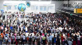 TÜİK: 2025 turizm geliri 65 milyar 230 milyon 749 bin dolar oldu