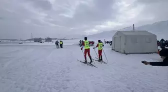 Yüksekova'da 365 sporcunun katıldığı Türkiye Kayaklı Koşu Eleme Yarışması başladı