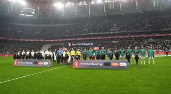 Beşiktaş-Konyaspor maçı sonunda olay tepki: Hakemden utanıyorum