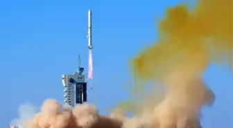 Çin, Cezayir'e Ait Uyduyu Uzaya Gönderdi