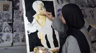 Gazzeli ressam Zaanin, İsrail saldırılarının bıraktığı yıkımı ve kaybolan hayalleri tuvale yansıtıyor