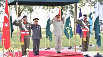 Genelkurmay Başkanı Orgeneral Bayraktaroğlu, Pakistan'ı ziyaret etti