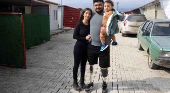 Protez bacaklarıyla yeniden yaşama tutunan depremzede Emre, yuva kurup evlat sahibi oldu