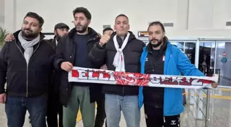 Sivasspor'un prensipte anlaştığı Rey Manaj'a coşkulu karşılama
