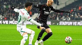 Trendyol Süper Lig: Beşiktaş: 1 Konyaspor: 1 (İlk yarı)