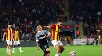 Trendyol Süper Lig: Göztepe: 2 Fatih Karagümrük: 1 (İlk yarı)
