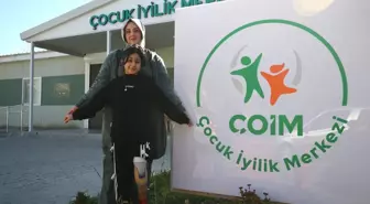 6 ŞUBAT DEPREMLERİNİN ÜÇÜNCÜ YILI - Enkazdan 117 saat sonra kurtarılan Zeliha, öğretmenlik hayaline protez bacakla ilerliyor