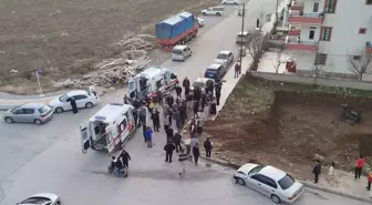 Çorum'da otomobil ile çarpışan ATV'deki baba ve kızı yaralandı