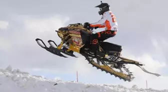 Dünya Kar Motosikleti Şampiyonası'nın SNX Türkiye etabı, final yarışlarıyla sona erdi