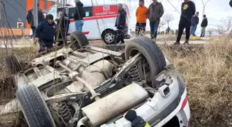 Erzincan'da otomobil şarampole uçtu: 1 yaralı