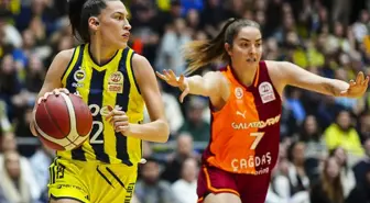 Fenerbahçe, Galatasaray'ı zorlu derbide devirdi