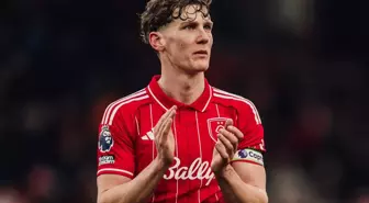 Fenerbahçe'nin rakibi Nottingham Forest 10 kişiyle yıkılmadı