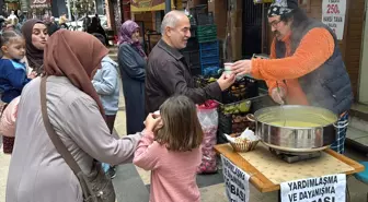 Her gün 200 bardak çorbayı ücretsiz dağıtıyor