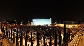 İsrail polisinin Arap bölgelerinde işlenen suçlara sessiz kalması Tel Aviv'de protesto edildi