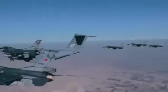 MSB'den 9 bin feetten paraşüt atlayışı paylaşımı