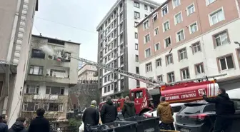 Şişli'de 5 katlı binada korkutan yangın