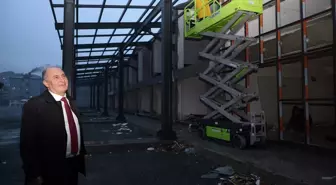 Arhavi'de otogar binasındaki çalışmalar devam ediyor