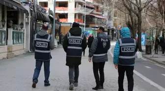 Eskişehir'de oyun salonlarında öğrenci denetimi yapıldı