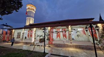 Hatay'da depremde hasar alan tarihi Yenişehir Cami ibadete tekrar açıldı