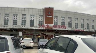 Kalbi durduktan sonra hayata geri döndürülen adam hastaneye kaldırıldı