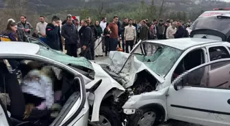 Kayak merkezine giderken, kazada hayatlarını kaybetmişler