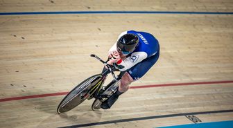 Konya Velodromu'nda sabah seansı dünya rekorlarıyla başladı