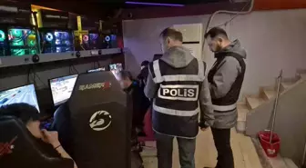 Polisin internet kafede yakaladığı çocuklar panik yaşadı
